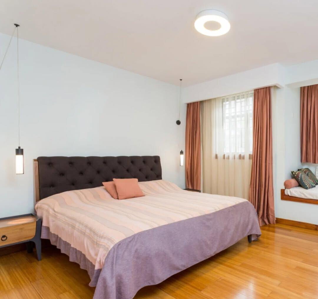 5-Ensuite Townhouse with DSQ & Gazebo - Spring Valley