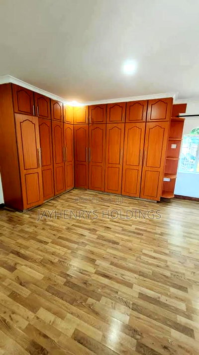 4bdrm House in Membley Estate for sale - Image 11