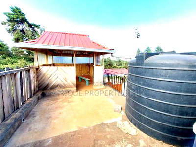 3bdrm Bungalow in Ikinu for rent - Image 5