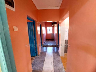 3bdrm Bungalow in Ikinu for rent - Image 6