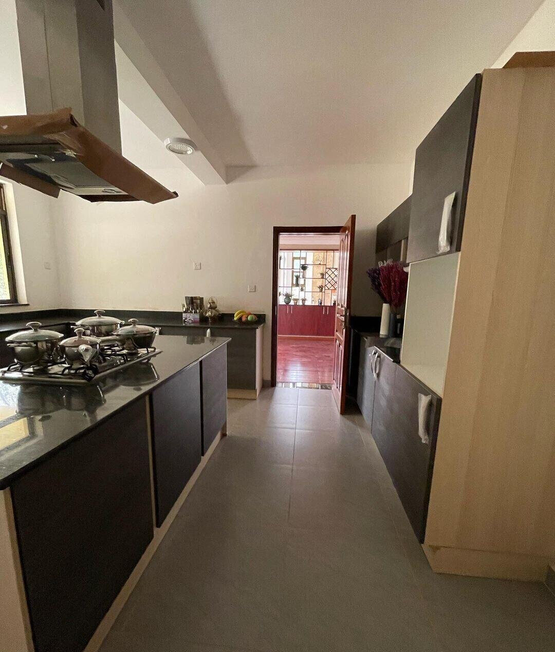5-Ensuite Villa with Jacuzzi & German Kitchen – Karen Gated Community