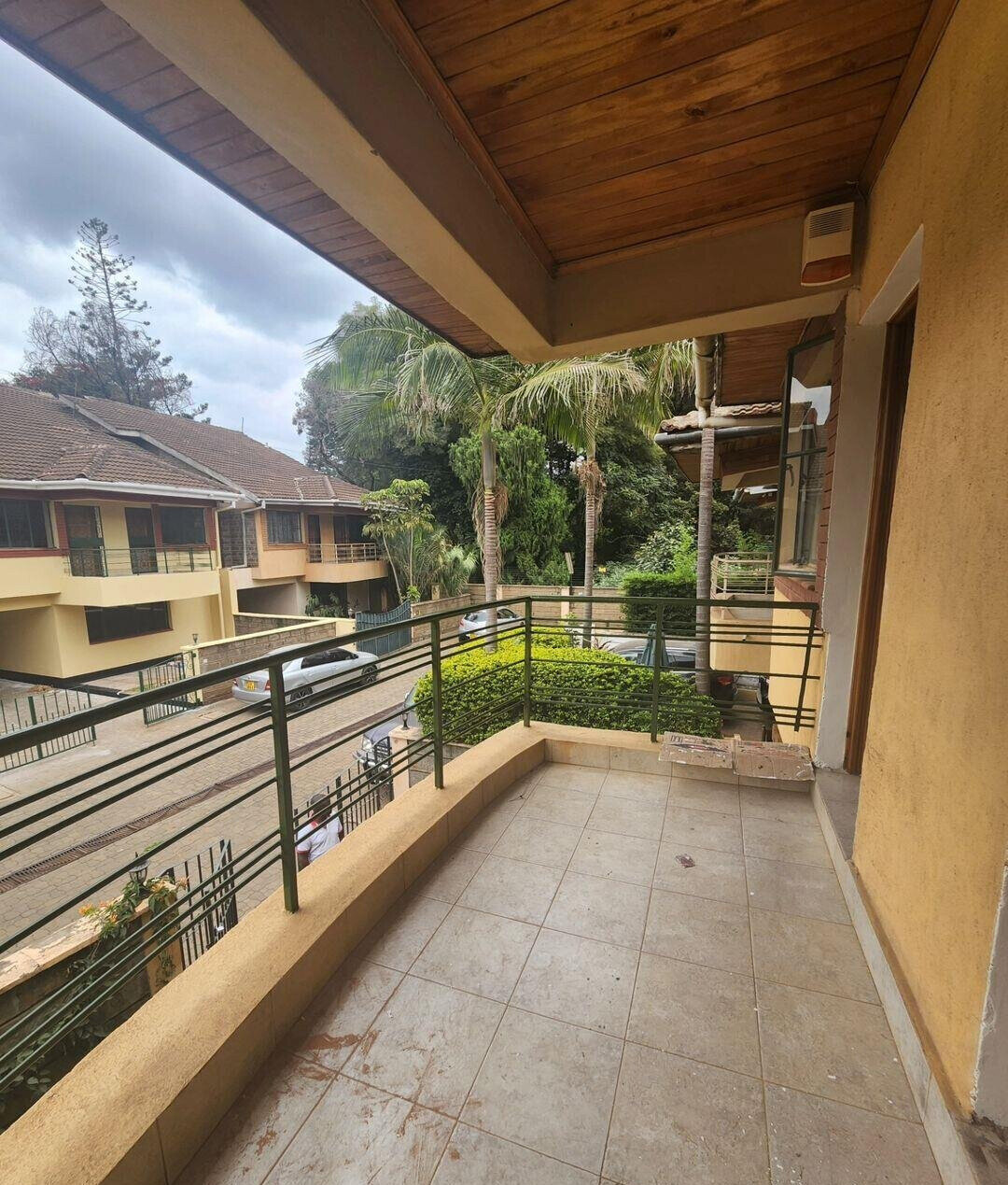 5-Ensuite Townhouse with Pool & DSQ in Lavington Gated Estate