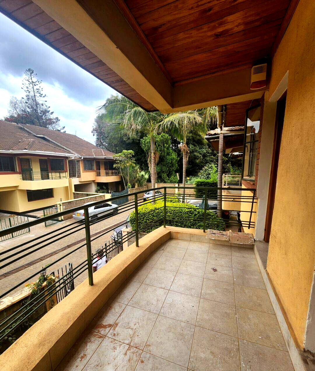 5-Ensuite Townhouse with Pool & DSQ in Lavington Gated Estate