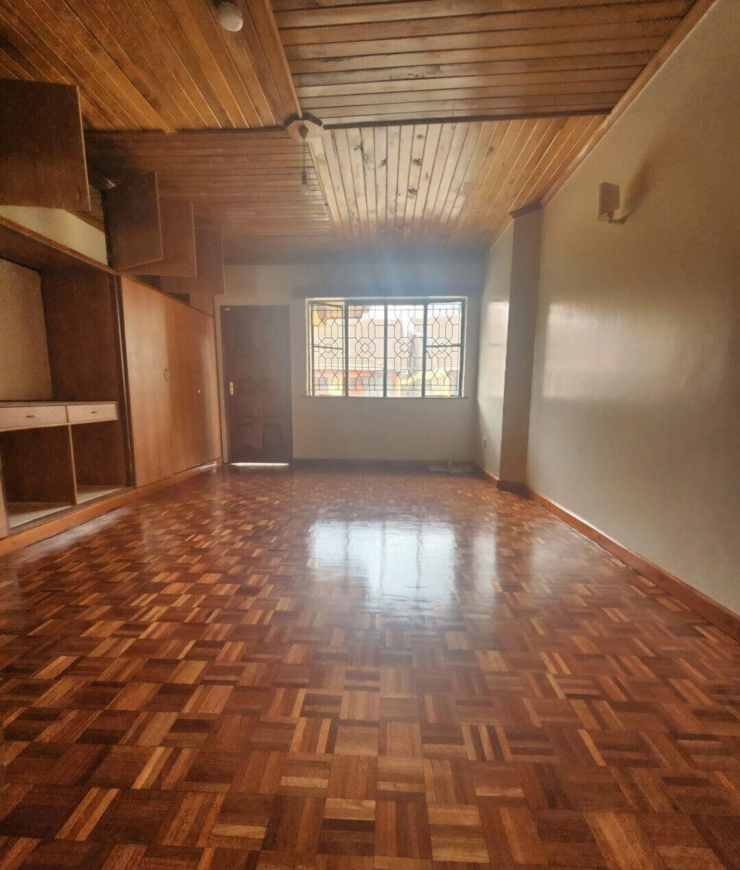 5-Ensuite Townhouse with Pool & DSQ in Lavington Gated Estate