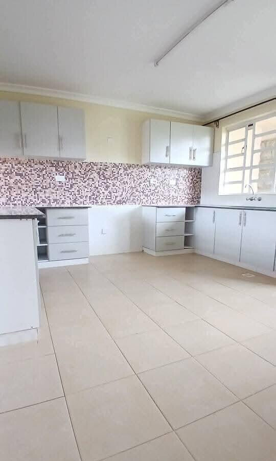 3BR Master Ensuite Townhouse with Borehole & DSQ - Kitengela