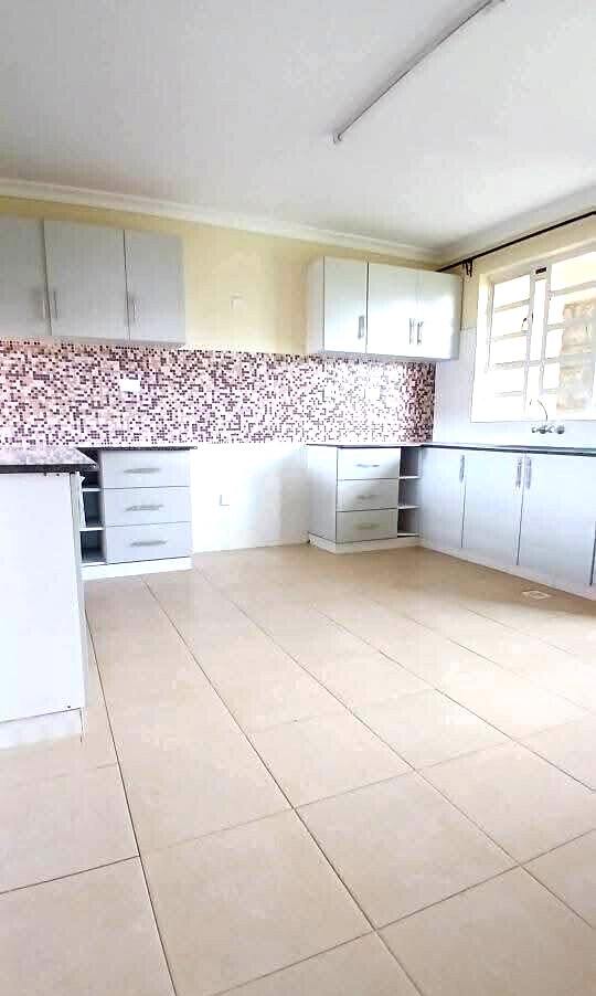 3BR Master Ensuite Townhouse with Borehole & DSQ - Kitengela