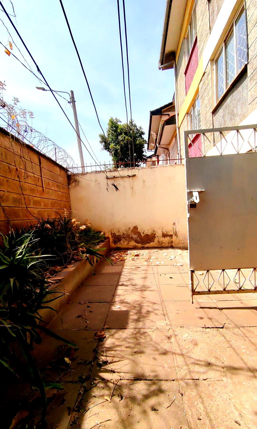 4BR Townhouse with DSQ & Private Backyard - Five Star South C