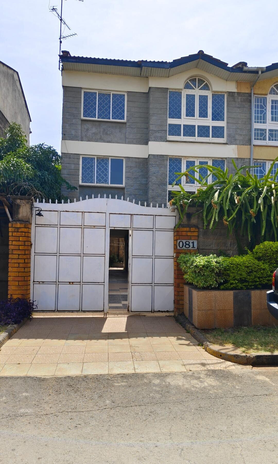 4BR Townhouse with DSQ & Private Backyard - Five Star South C