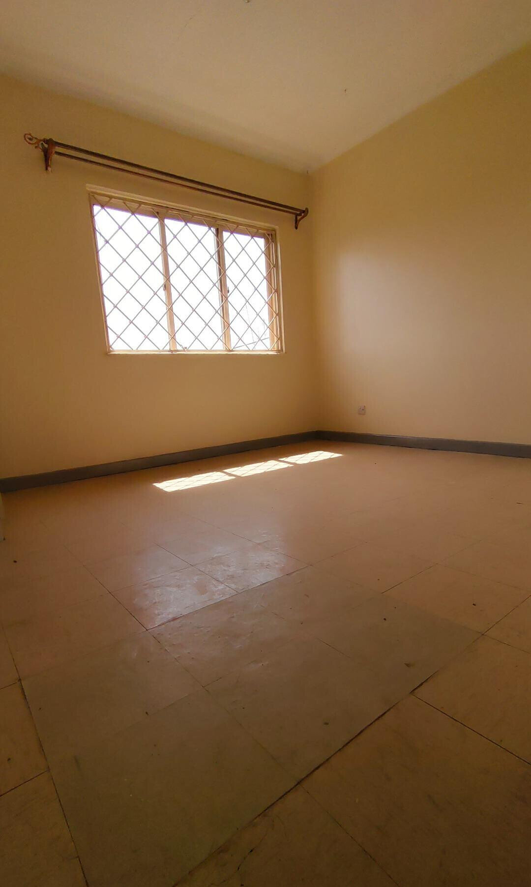 4BR Townhouse with DSQ & Private Backyard - Five Star South C