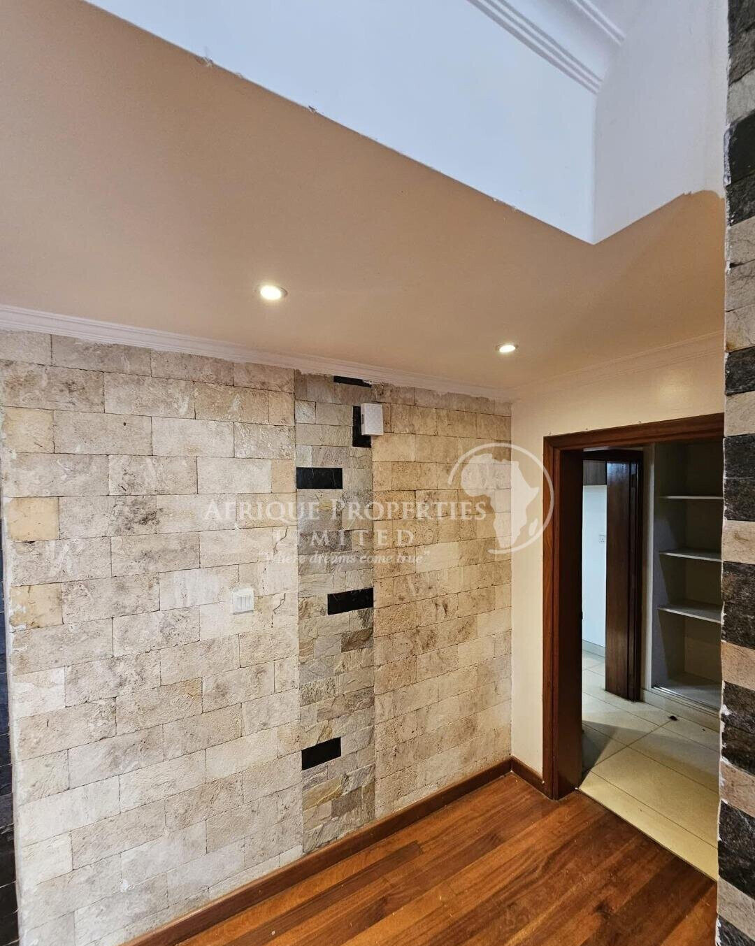 4BR Townhouse with Private Garden & Backup Systems - Kileleshwa