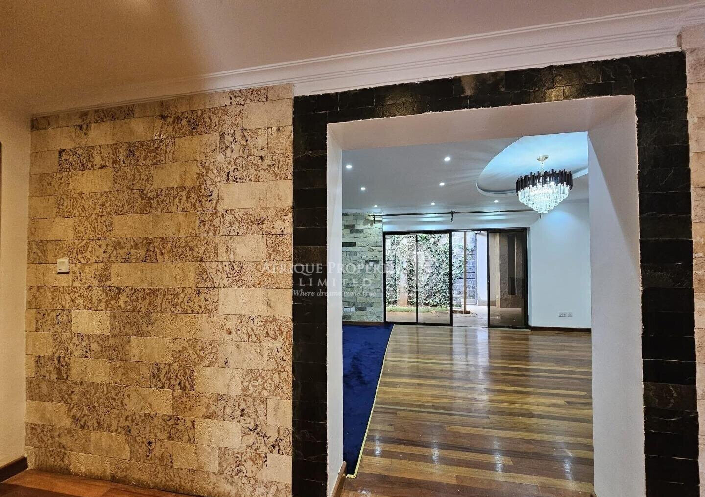 4BR Townhouse with Private Garden & Backup Systems - Kileleshwa