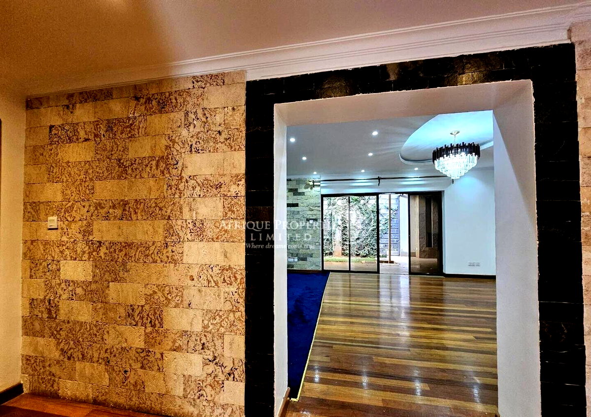 4BR Townhouse with Private Garden & Backup Systems - Kileleshwa
