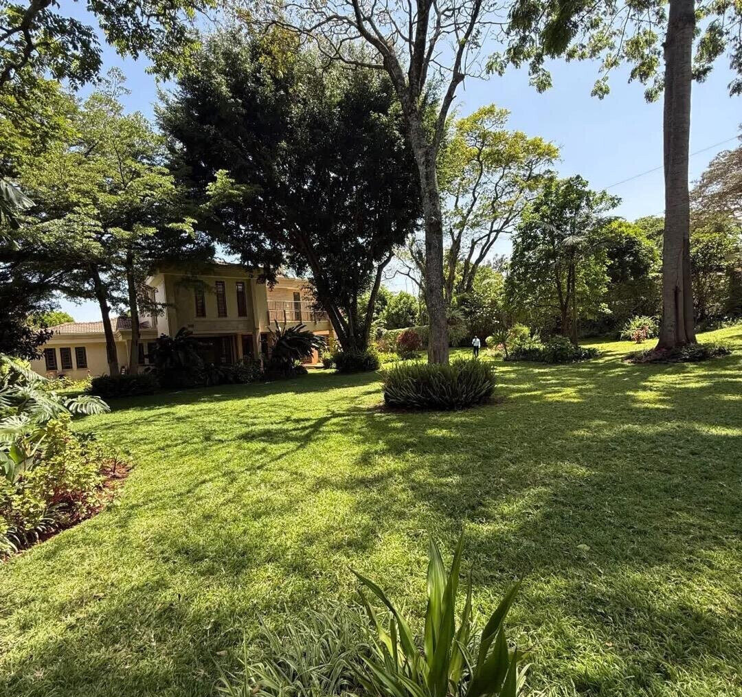 5-Ensuite Villa with DSQ & Mature Garden – Karen Gated Community