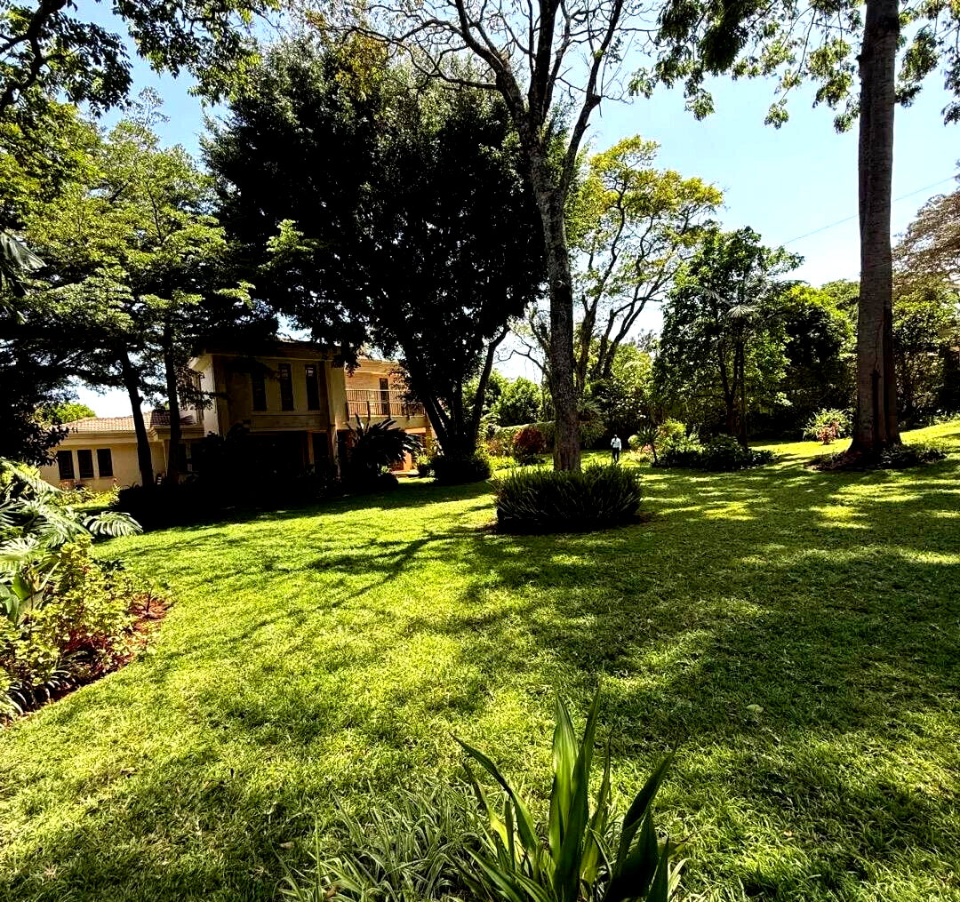 5-Ensuite Villa with DSQ & Mature Garden – Karen Gated Community