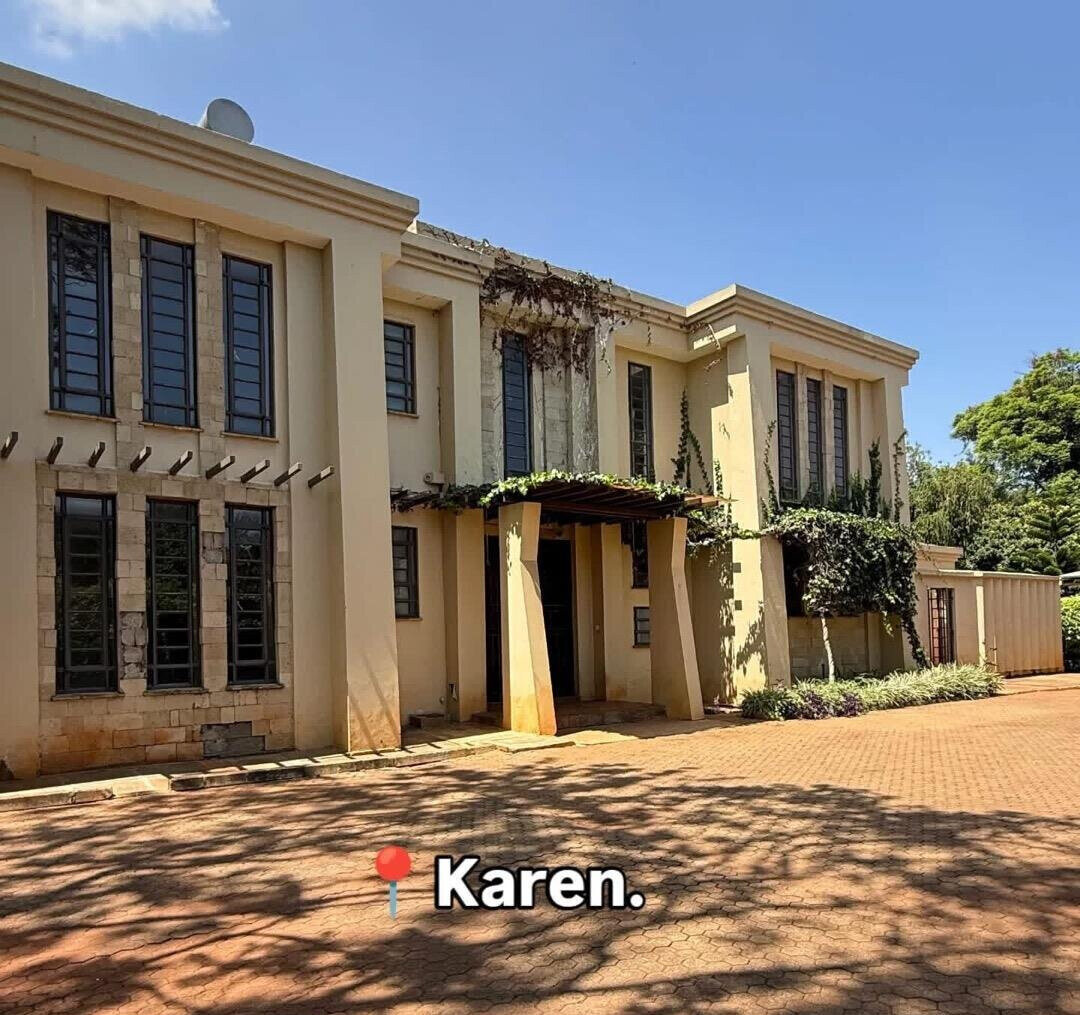5-Ensuite Villa with DSQ & Mature Garden – Karen Gated Community
