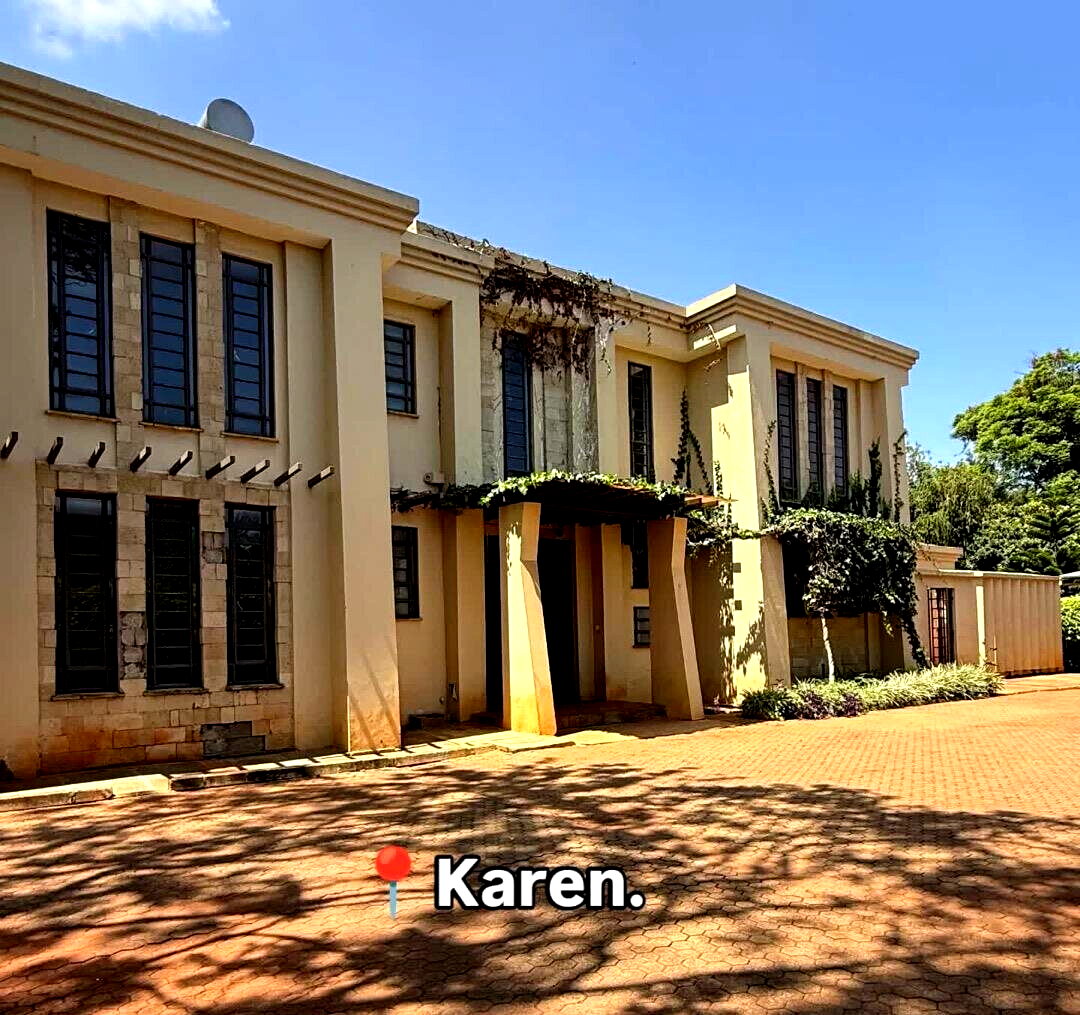 5-Ensuite Villa with DSQ & Mature Garden – Karen Gated Community