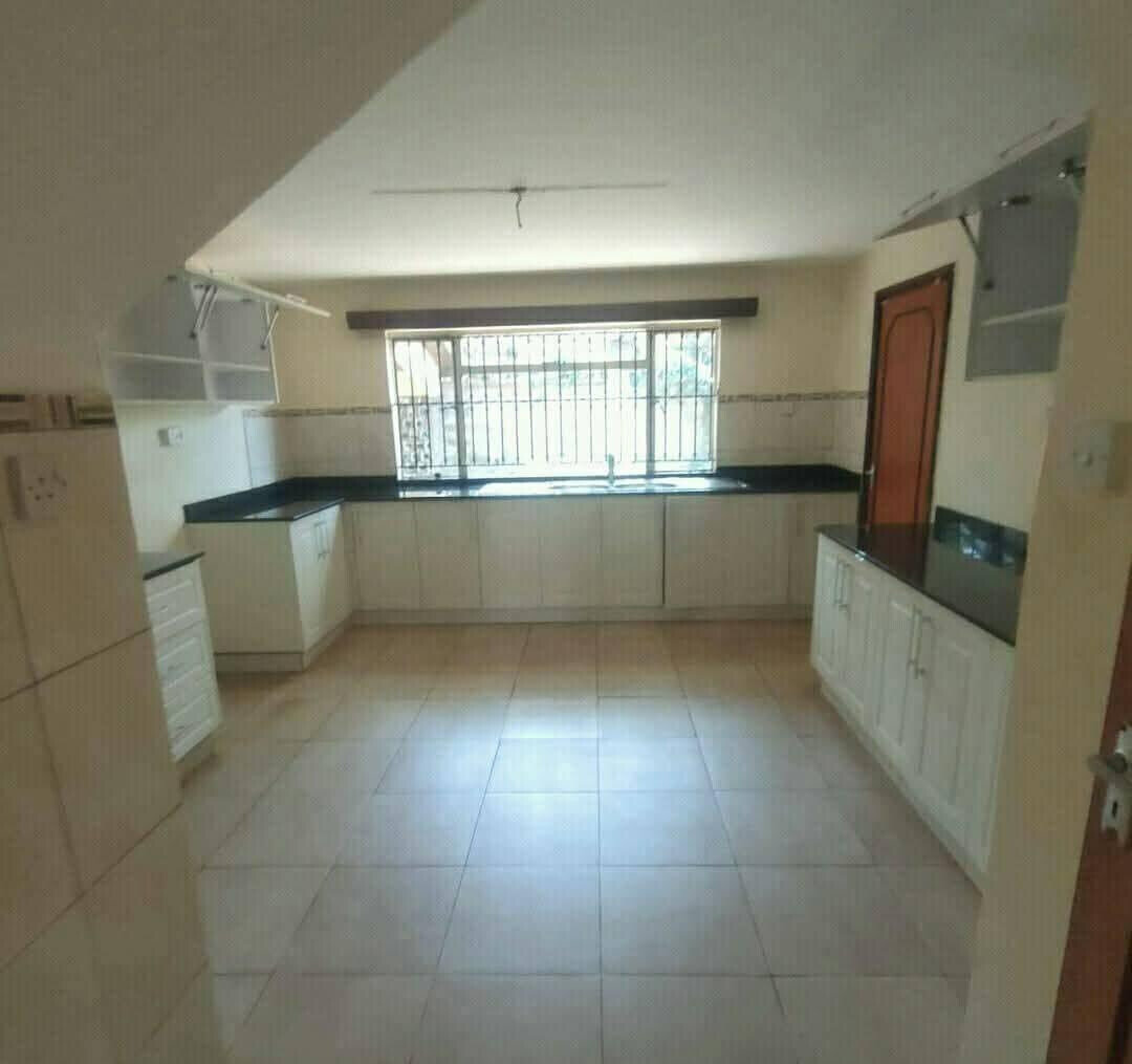 4BR En-Suite Townhouse on 0.5 Acre – Gigiri Diplomatic Zone