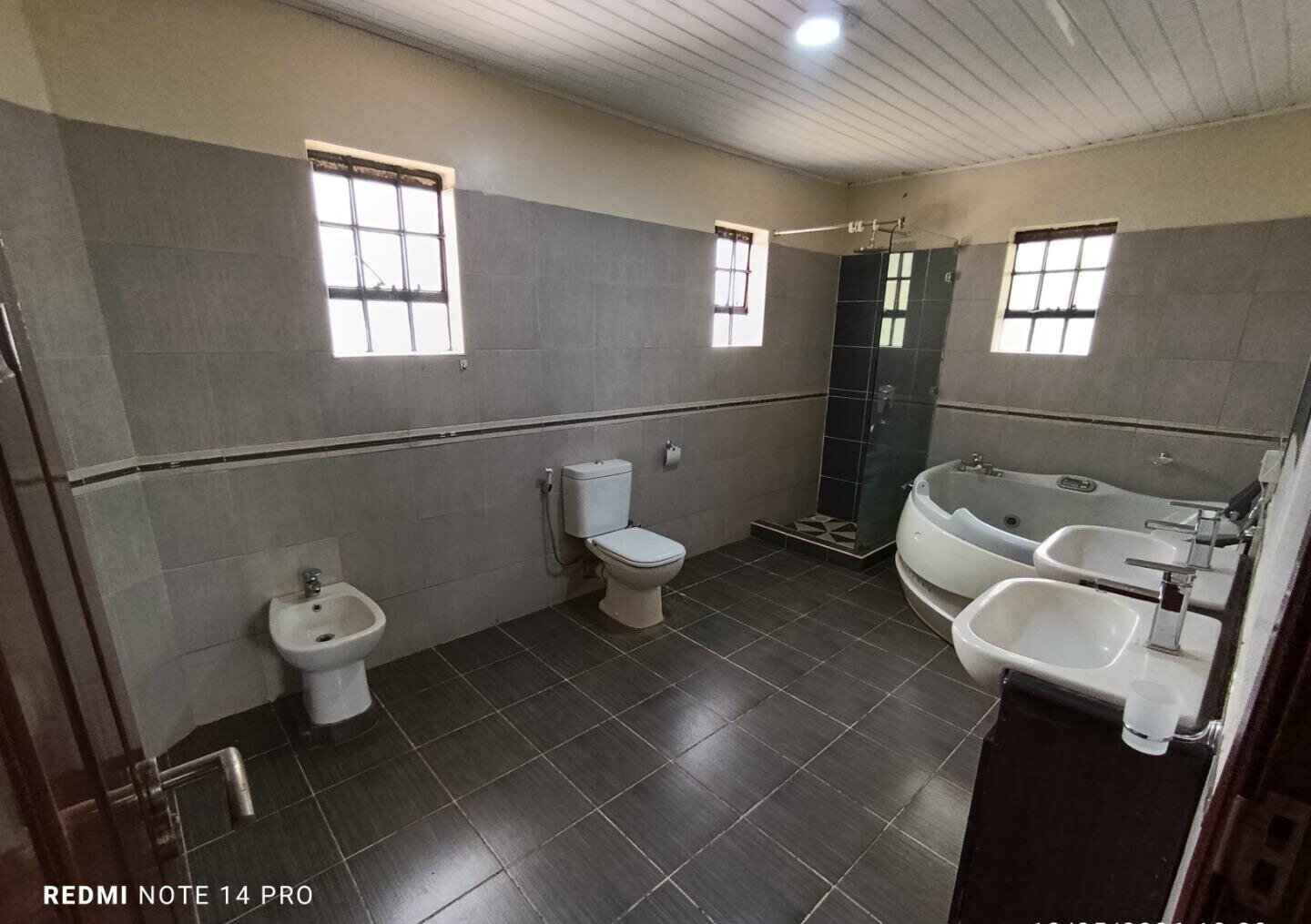 Spacious 5BR Garden Home at KSh 350K