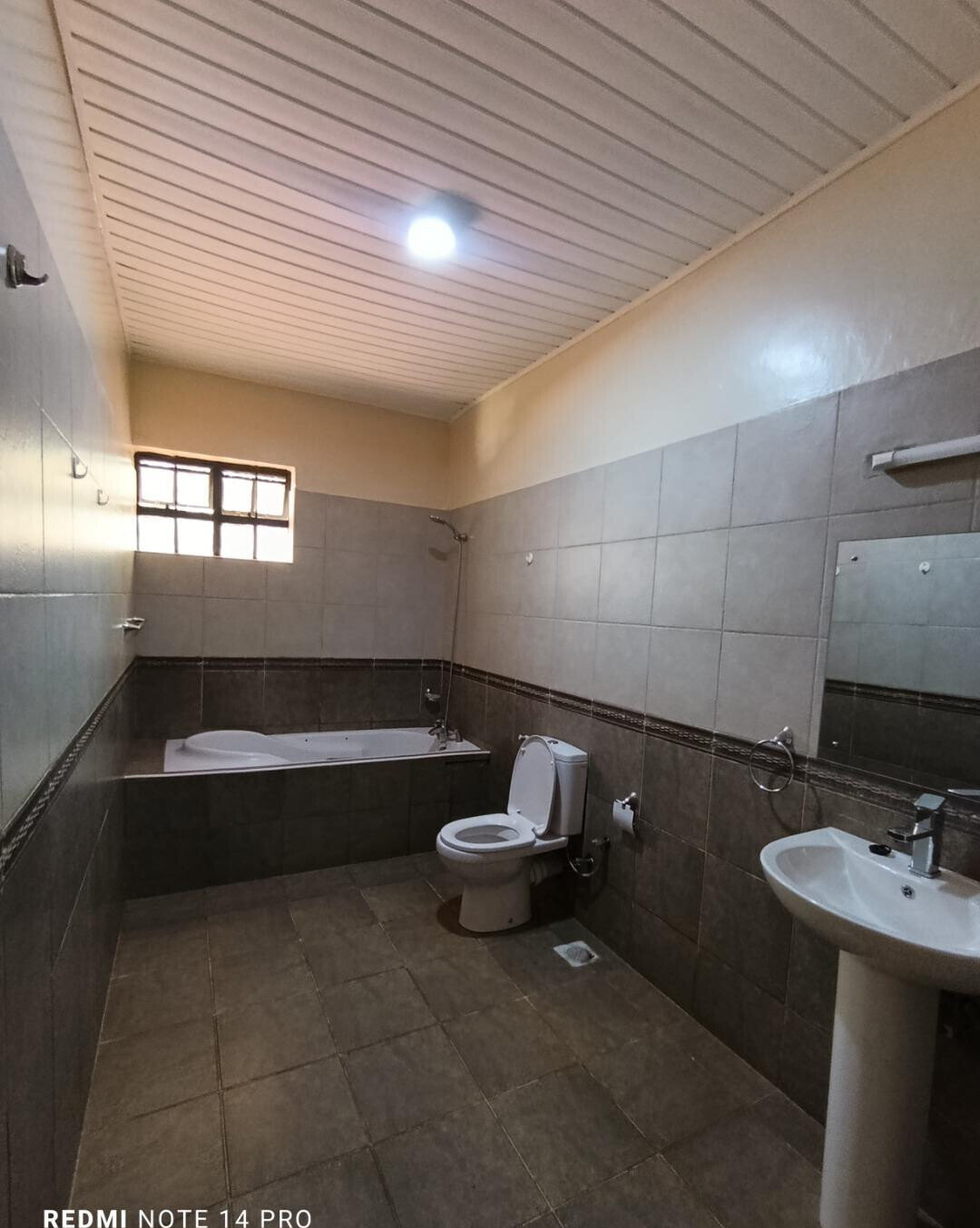 Spacious 5BR Garden Home at KSh 350K