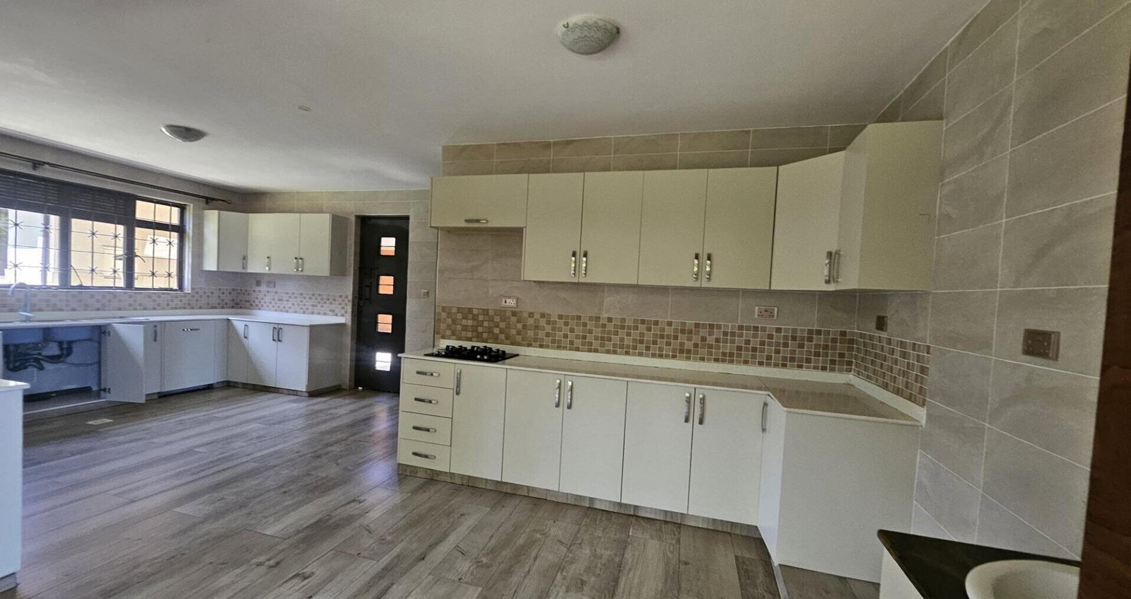 1/2 Acre Runda Haven at KSh 450K