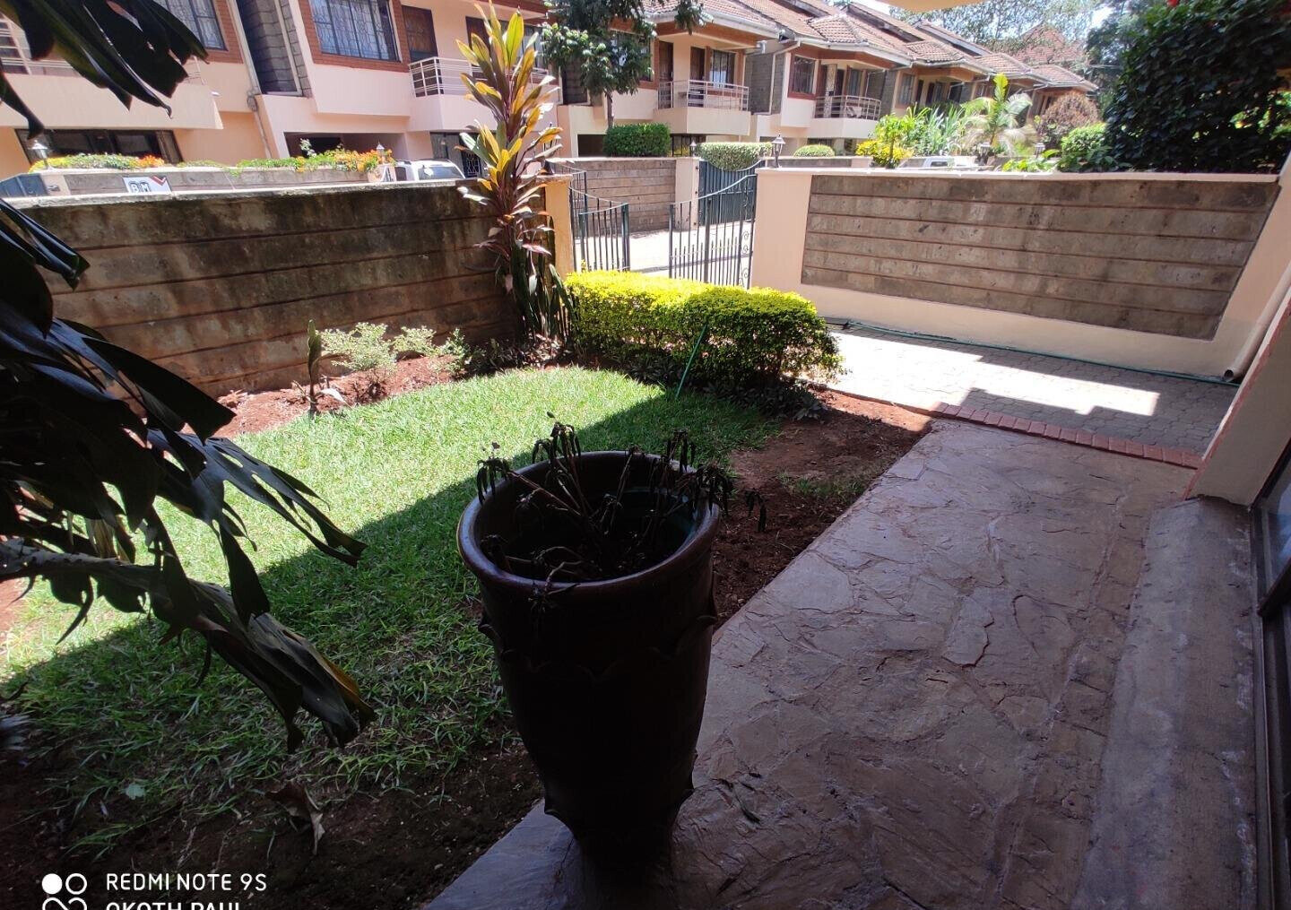 5-Ensuite Townhouse with Private Garden & Pool Access - Lavington
