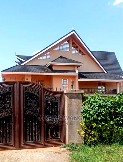 Furnished 6bdrm Maisonette in Daykio, Kimbo for Sale - Image 1