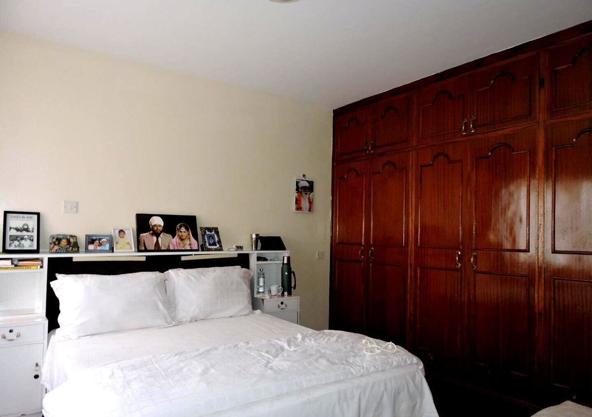 4BR Townhouse with DSQ on Shanzu Road - Spring Valley