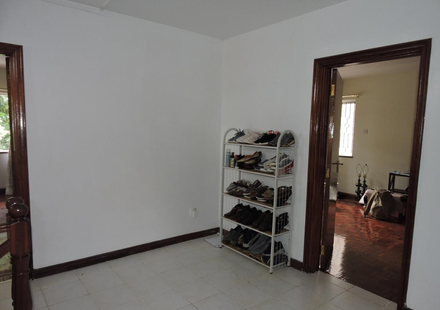 4BR Townhouse with DSQ on Shanzu Road - Spring Valley