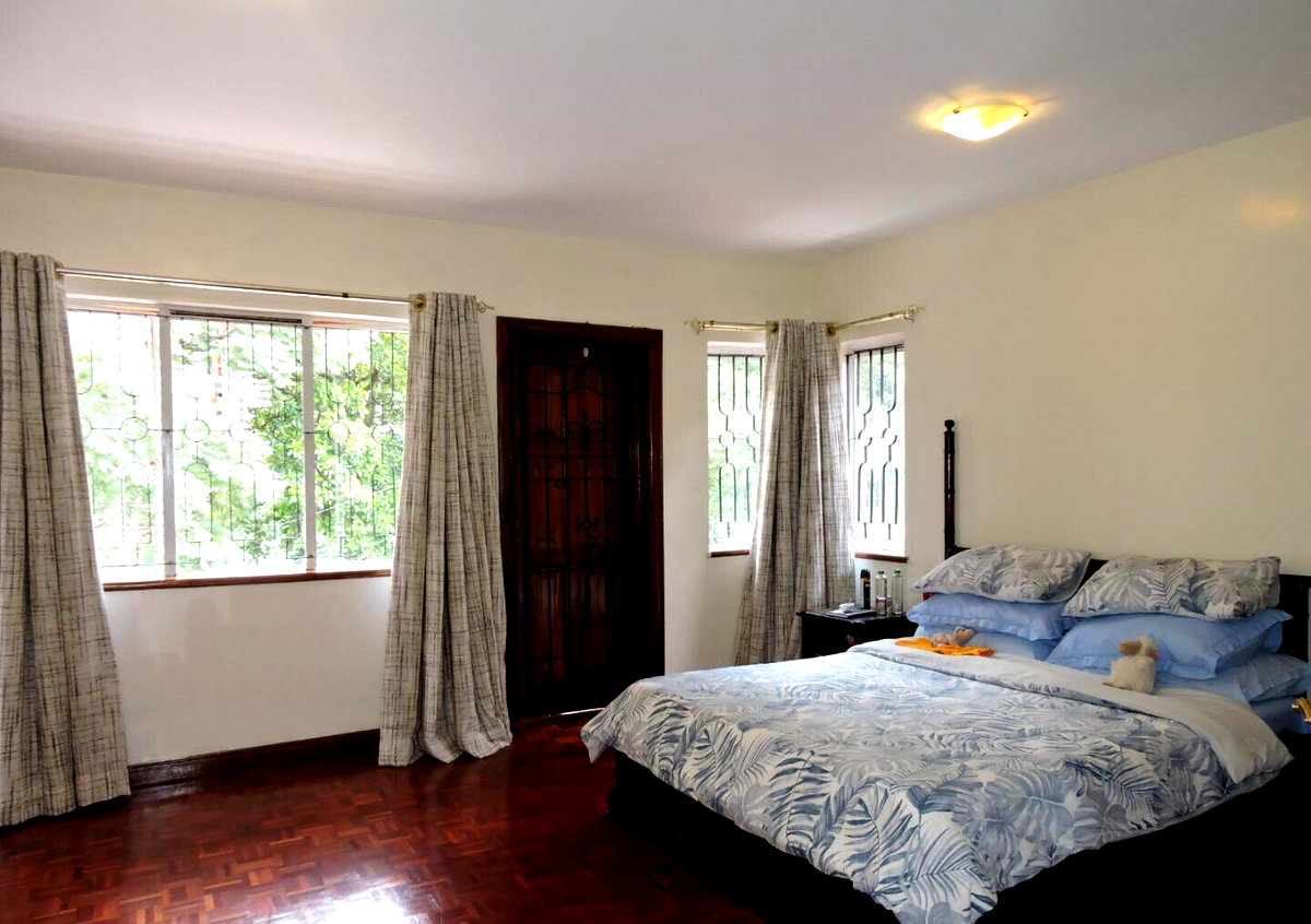 4BR Townhouse with DSQ on Shanzu Road - Spring Valley
