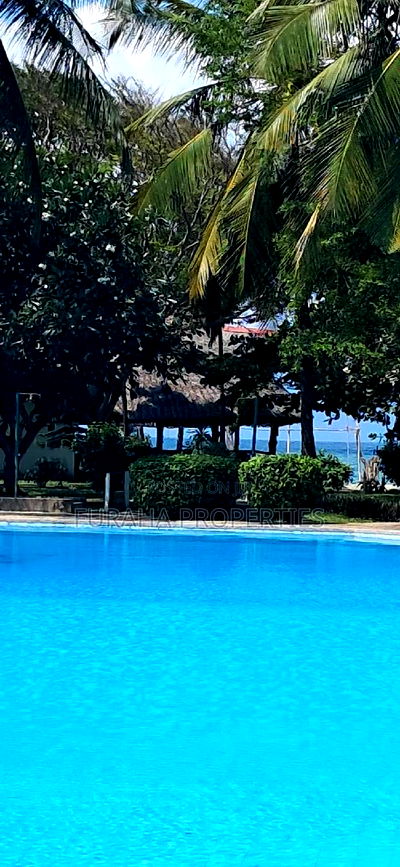 For Sale Operational Beach Hotel - Image 7