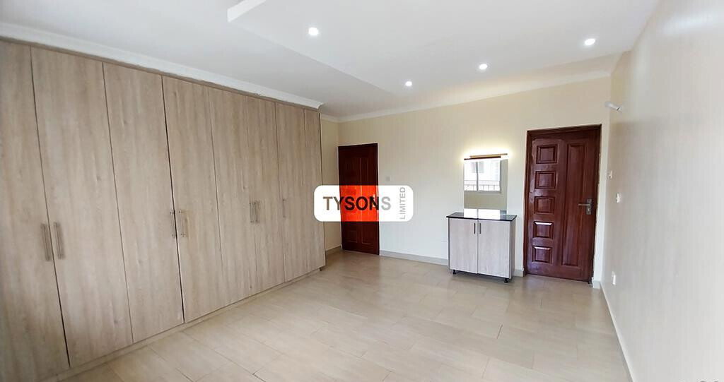 4BR Townhouse with 3 En-Suites & DSQ - Mwananchi Road, Syokimau