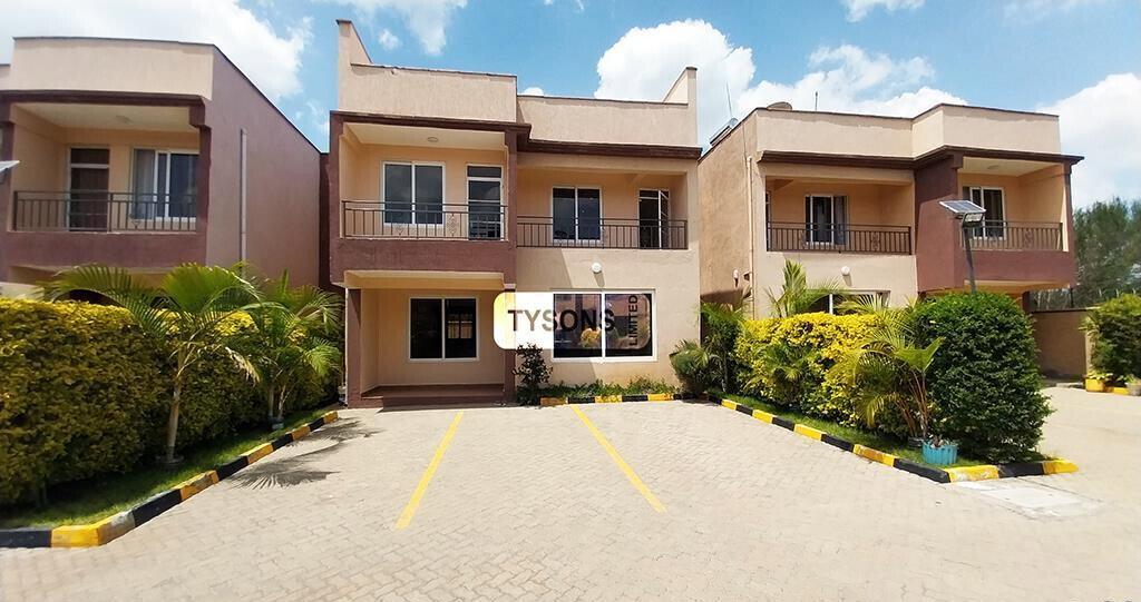4BR Townhouse with 3 En-Suites & DSQ - Mwananchi Road, Syokimau