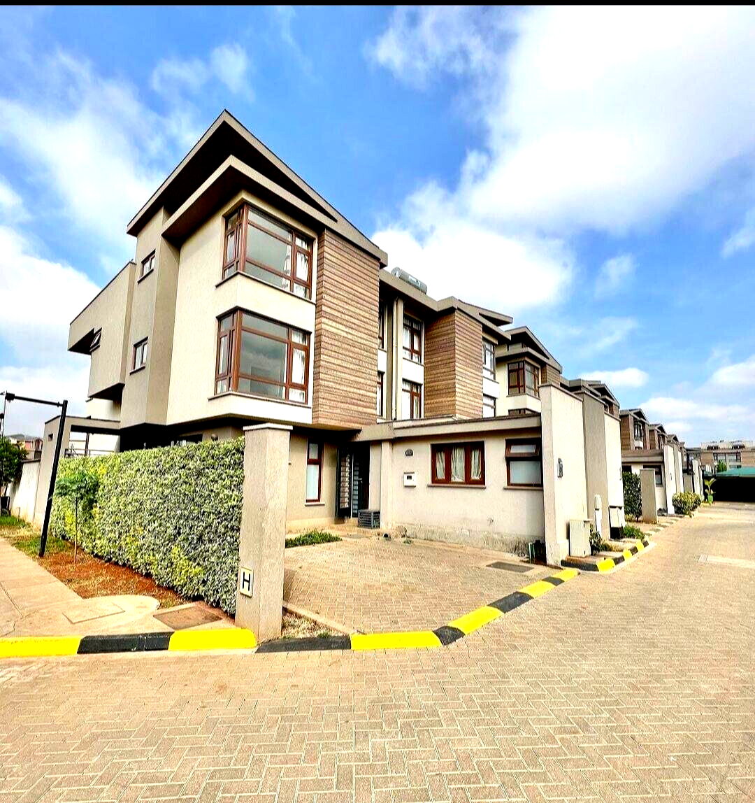 4BR Townhouse with Pool, Gym & Private Garden – Langata