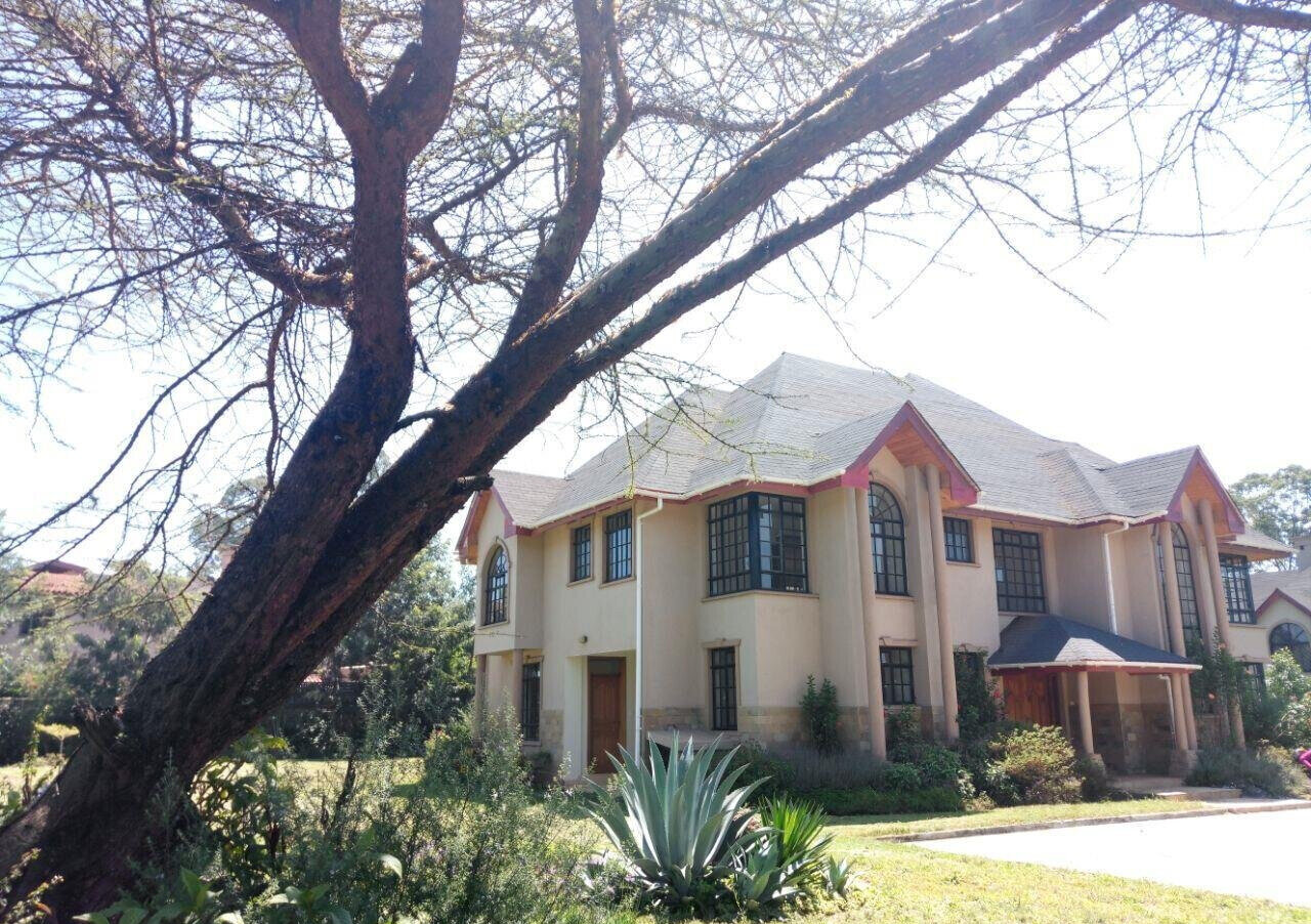 4-Ensuite Townhouse on Half-Acre with DSQ & Borehole – Karen
