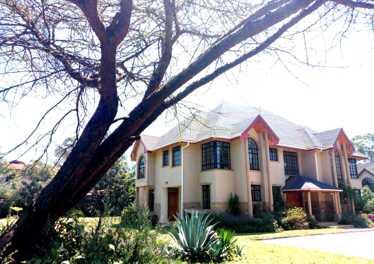 4-Ensuite Townhouse on Half-Acre with DSQ & Borehole – Karen