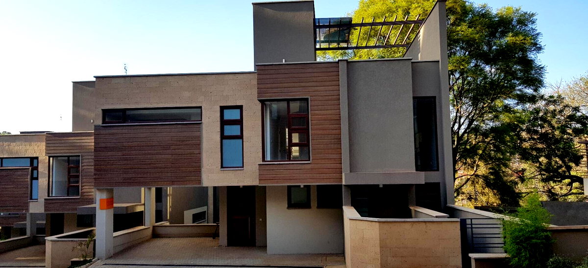 5-Ensuite Townhouse with Two Kitchens & Office - Lavington