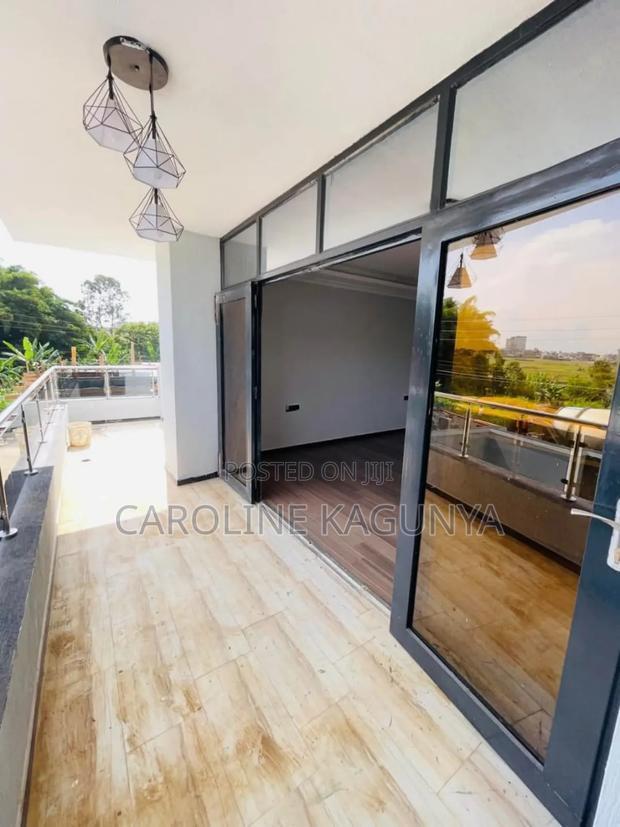 4bdrm Mansion in Mugutha, Kimbo for sale