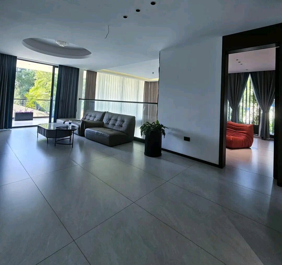 Smart 5BR Villa with Private Lift & Bullet-Proof Door - Lavington