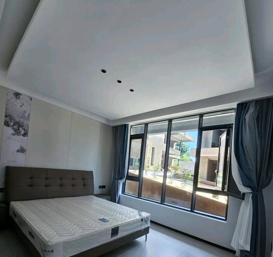 Smart 5BR Villa with Private Lift & Bullet-Proof Door - Lavington
