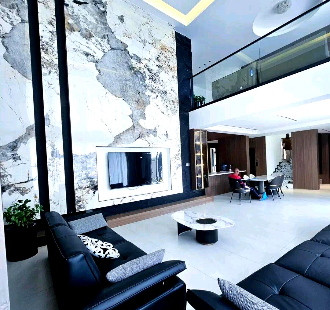 Smart 5BR Villa with Private Lift & Bullet-Proof Door - Lavington