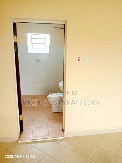 3bdrm Bungalow in Verovian, Menengai West for sale - Image 10