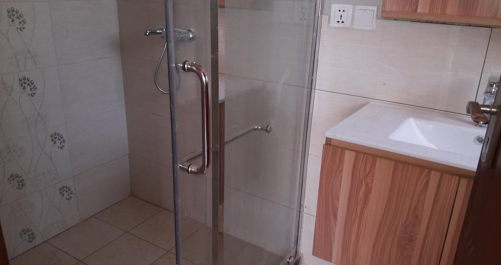 4 En-Suite Townhouse with Study & Fireplace - Kitisuru