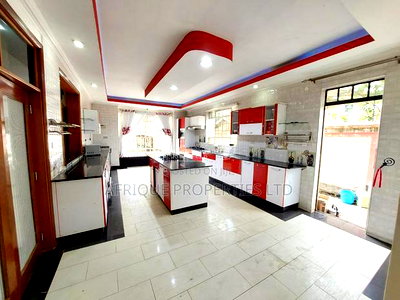 9bdrm Maisonette in Thome Estate for sale - Image 8