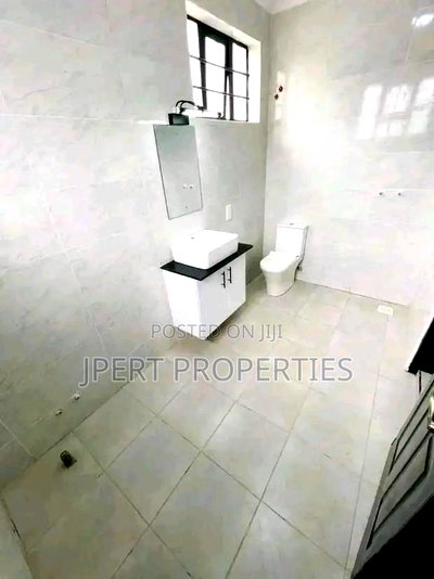4bdrm Maisonette in Mugutha, Ruiru for sale - Image 7