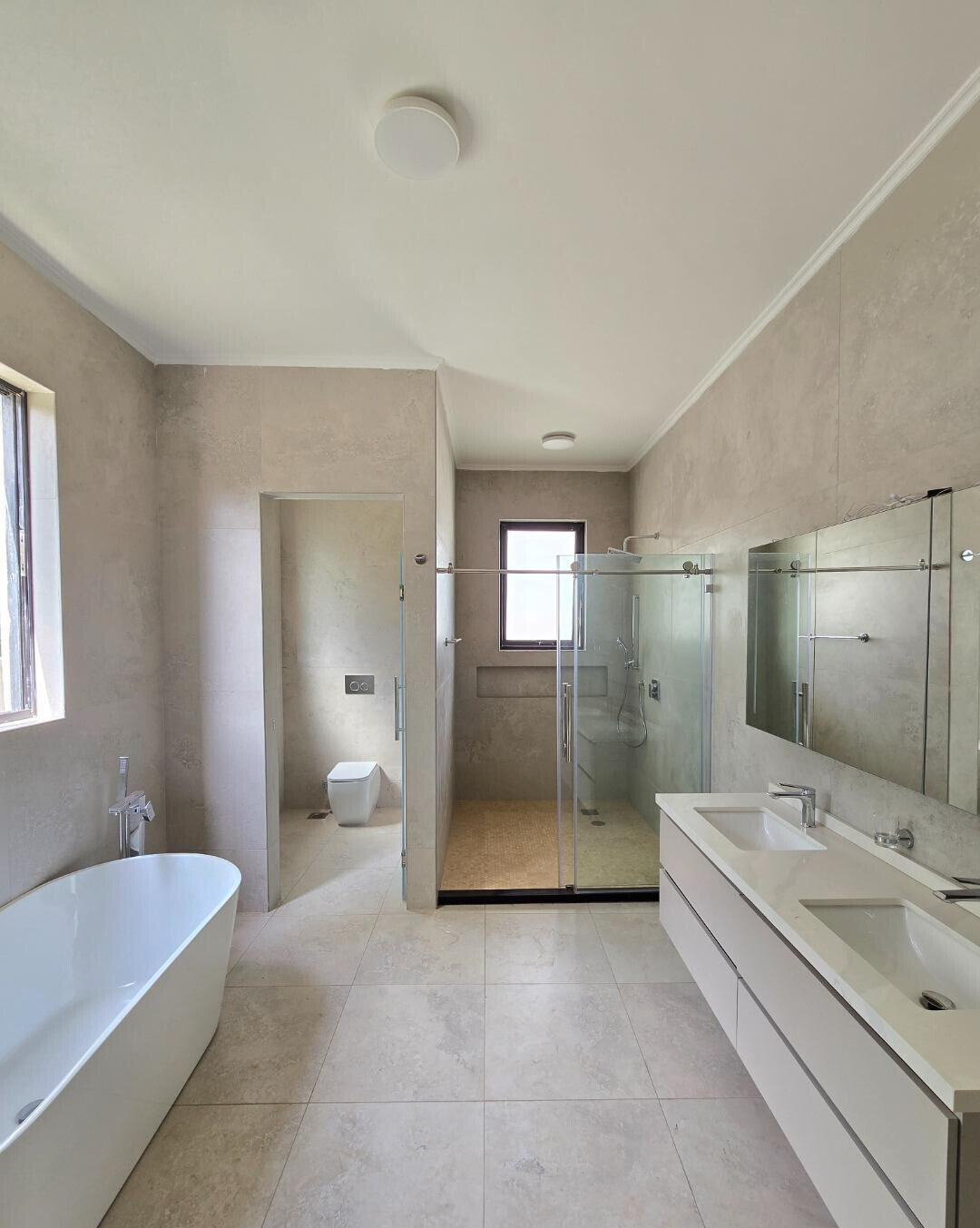 5-Ensuite Villa with Spice Kitchen & Smart CCTV - Lavington