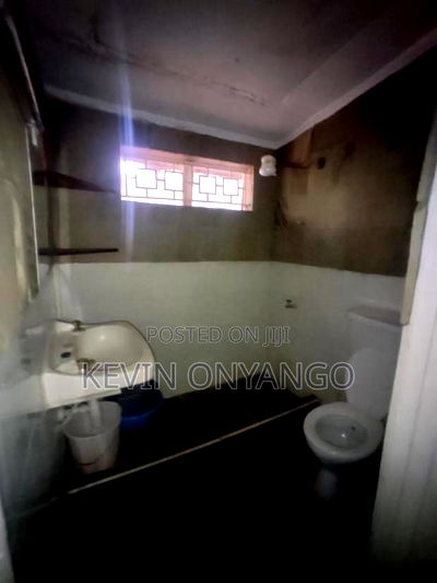 3bdrm Bungalow in Karen for rent - Image 8