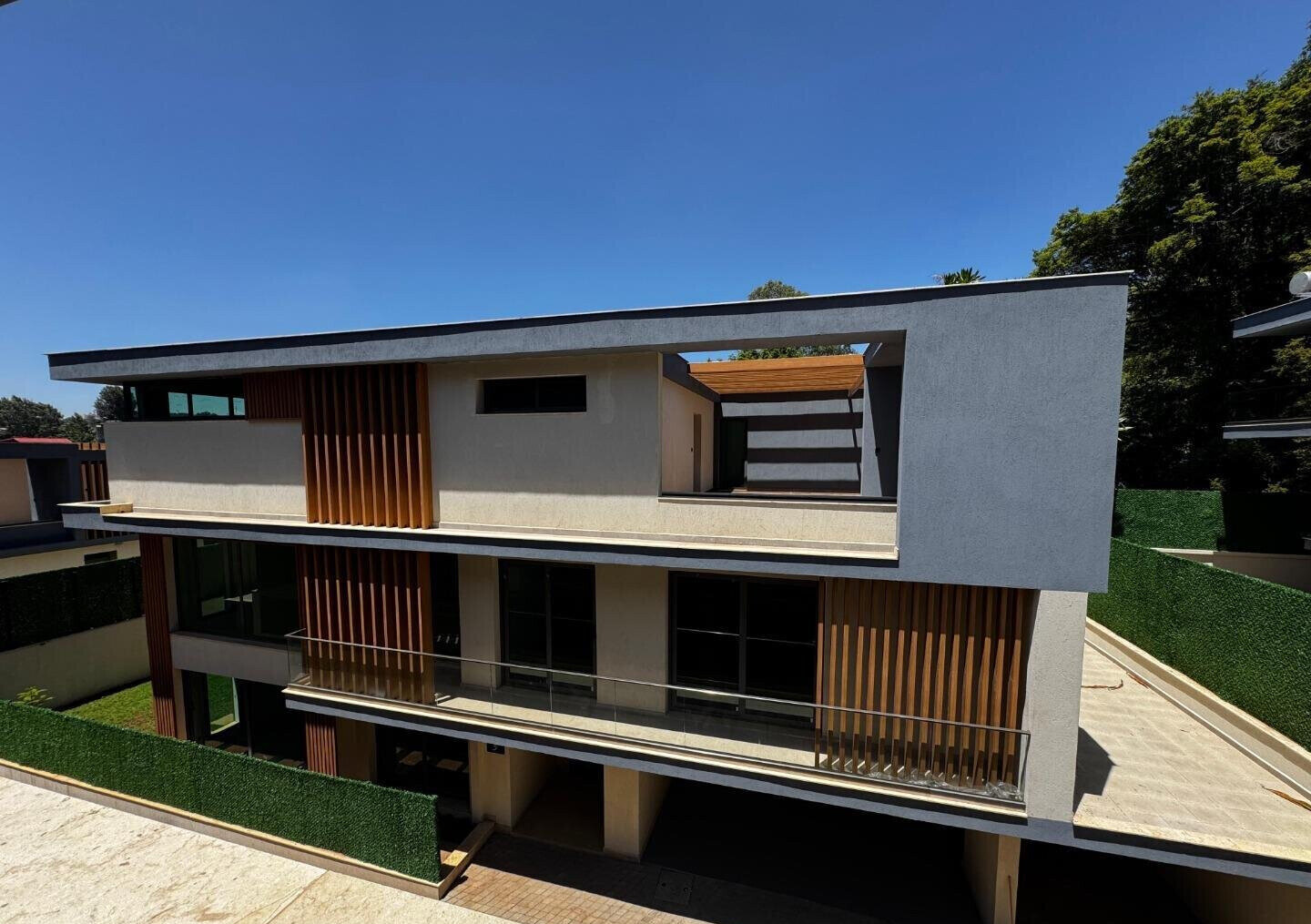 5-Ensuite Townhouse with Gym & Lift - Lavington