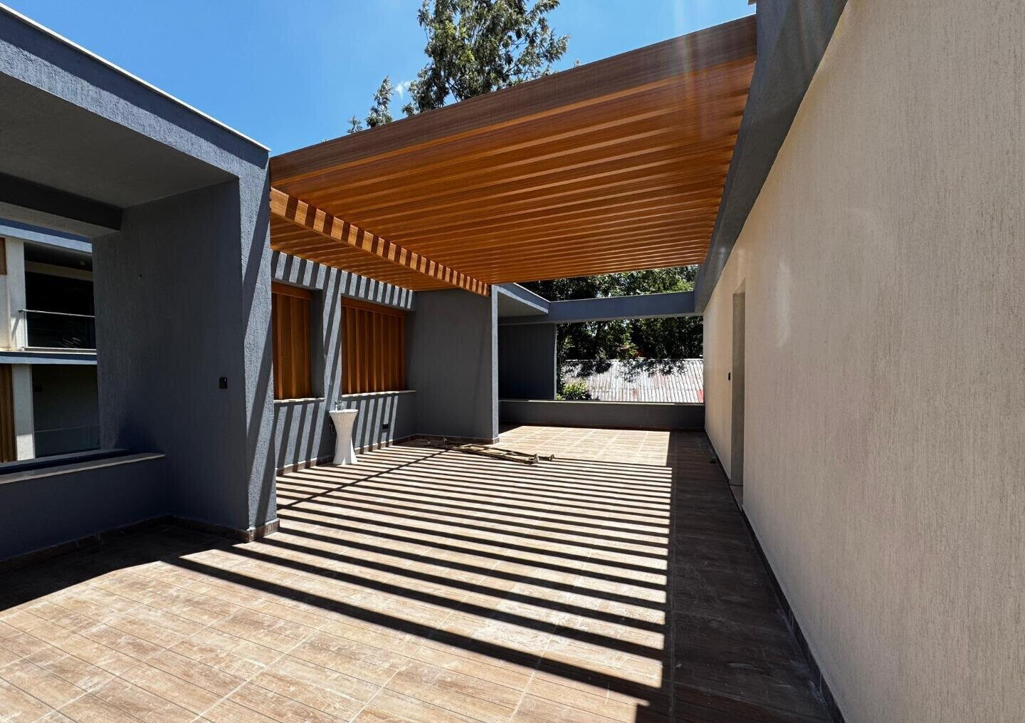 5-Ensuite Townhouse with Gym & Lift - Lavington