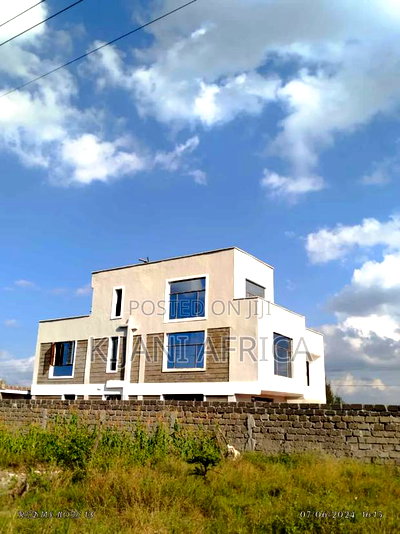 4bdrm Maisonette in Kamulu for sale - Image 2