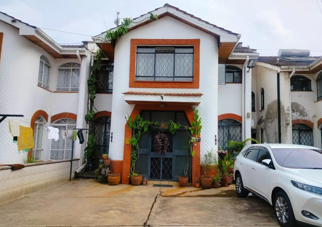 1987 Manji Townhouse with Own Title Deed - Parklands